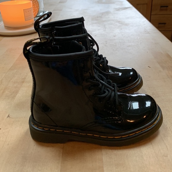 Dr. Martens 1460 toddler Combat Boot - Picture 2 of 6